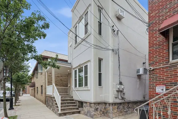 2207 KERRIGAN AVE, Union City, NJ 07087
