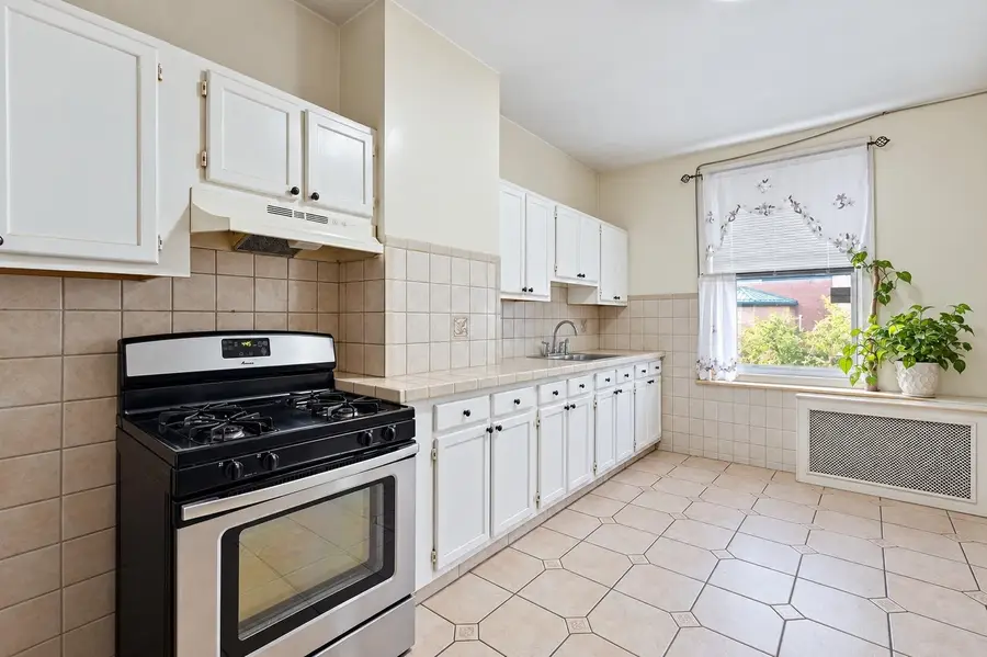 2207 KERRIGAN AVE, Union City, NJ 07087 - #3