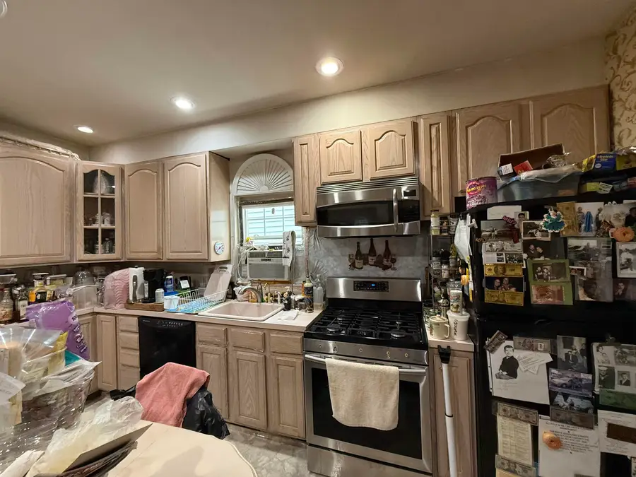 125 DANFORTH AVE, Jersey City, NJ 07305 - #2