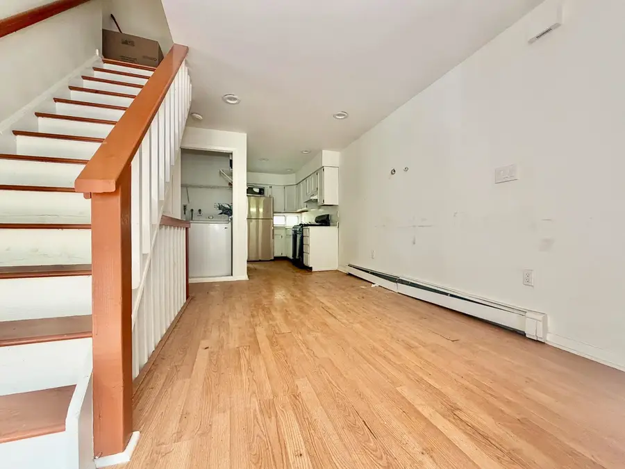 364.5 5TH ST, Jersey City, NJ 07302 - #2