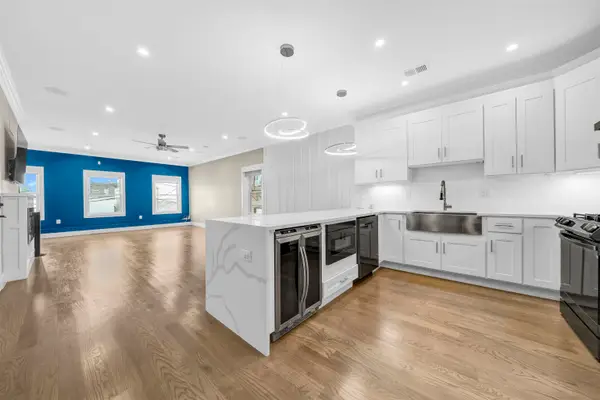 9 STAGG ST #2, JC, Heights, NJ 07306-3413