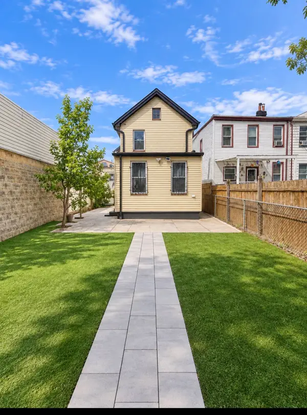 10 LONG ST, JC, Greenville, NJ 07305-0000