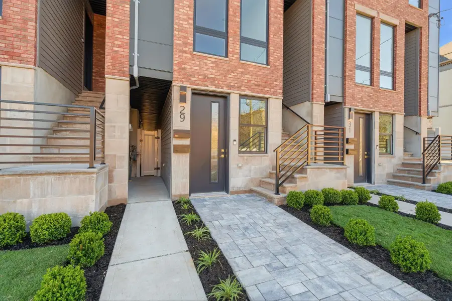 27 CLINTON AVE #1, Jersey City, NJ 07304 - #2