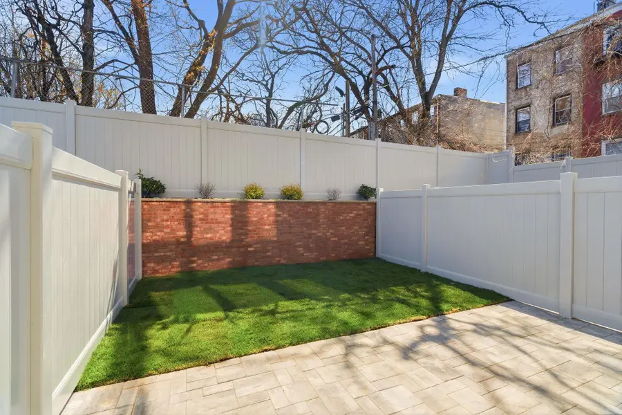 27 CLINTON AVE #1, Jersey City, NJ 07304 - #3