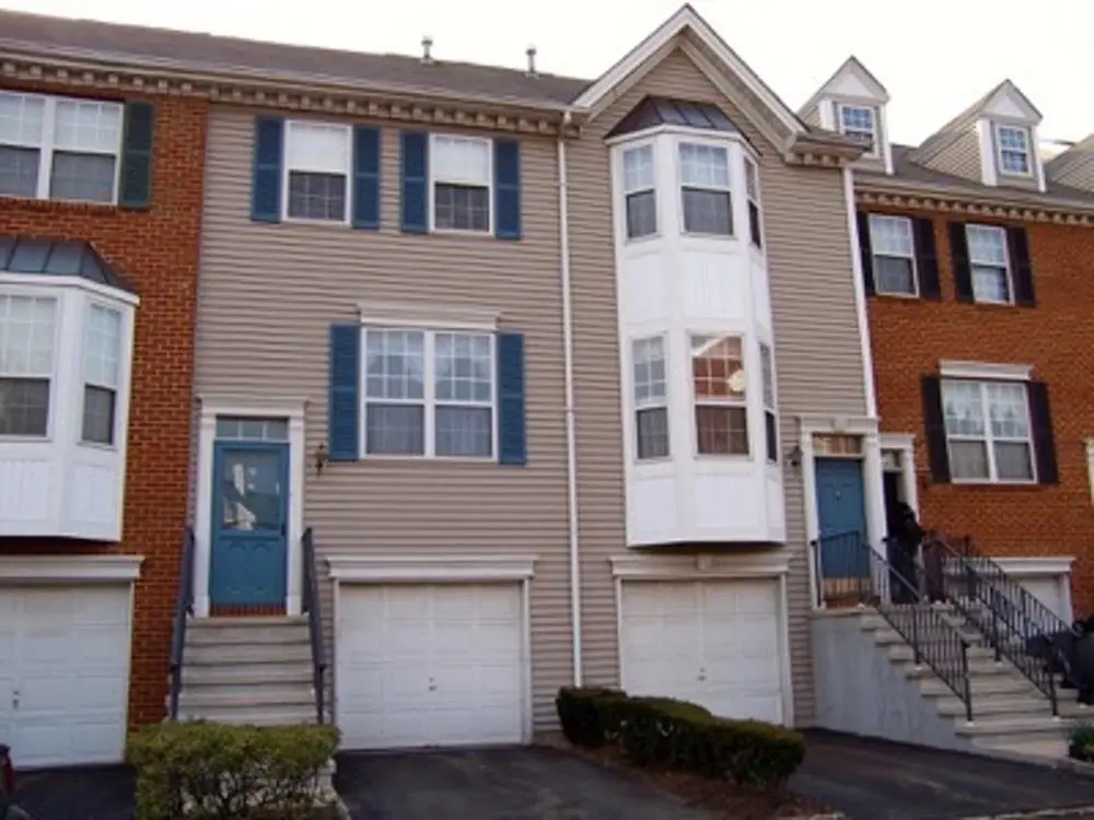 19 WILLOW ST, Jersey City, NJ 07305 - #1