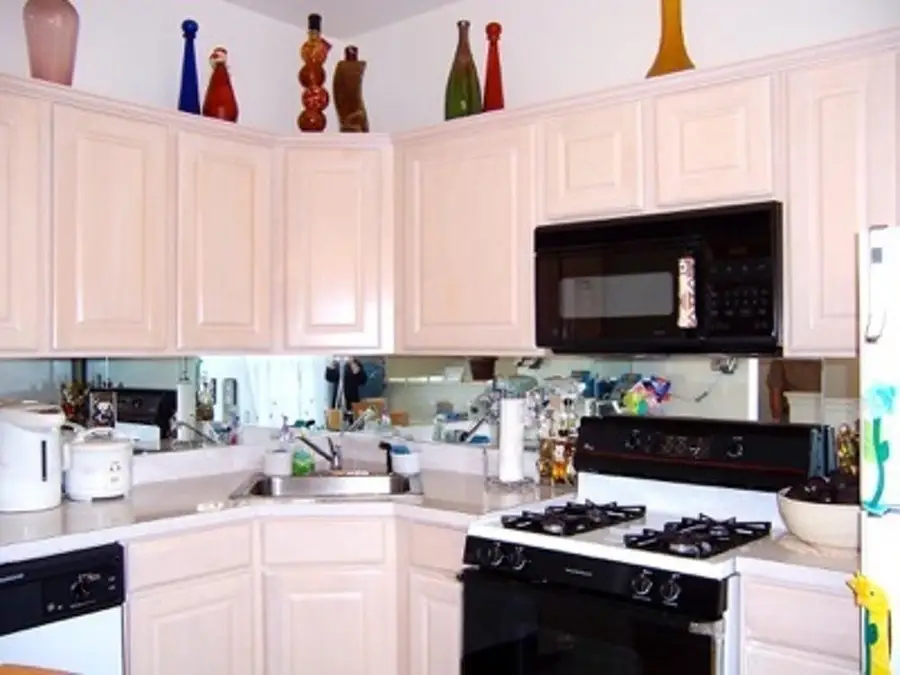 19 WILLOW ST, Jersey City, NJ 07305 - #2