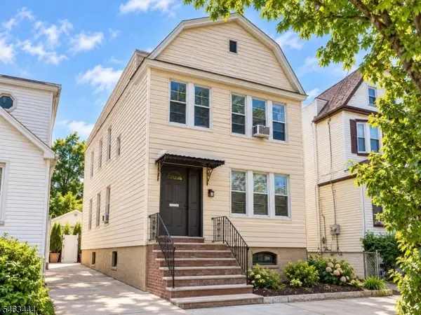 124 NELSON AVE, JC, Heights, NJ 07307-3920