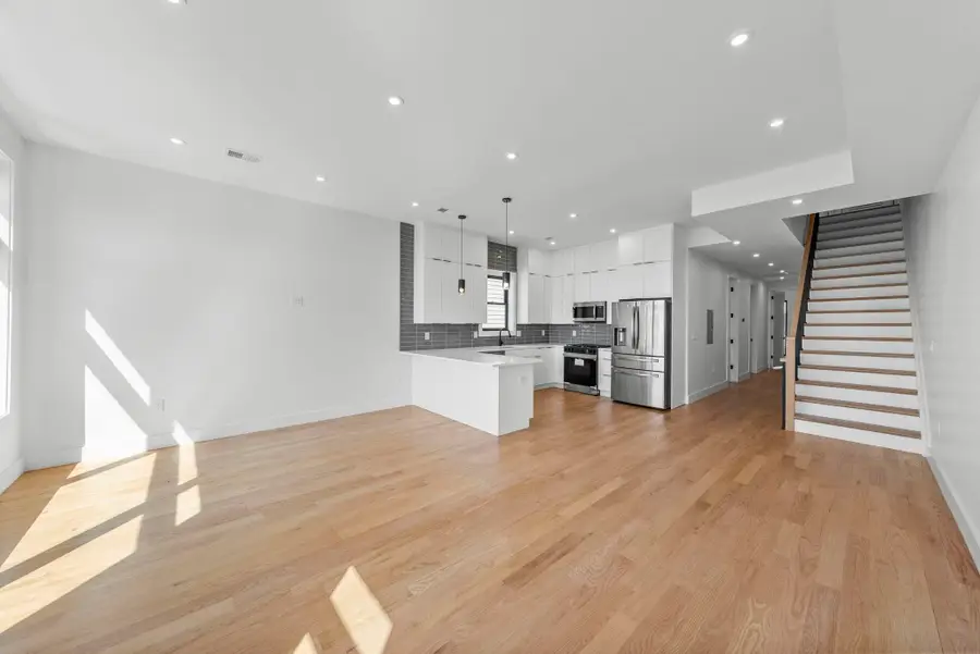 100 TERRACE AVE #2, Jersey City, NJ 07307 - #3