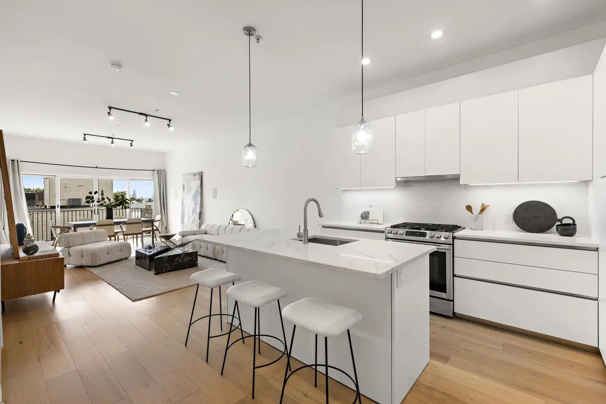 194 CAMBRIDGE AVE #3, Jersey City, NJ 07307 - #1