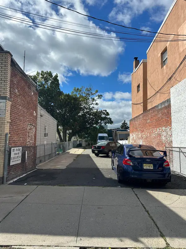 1207 7TH ST, North Bergen, NJ 07047