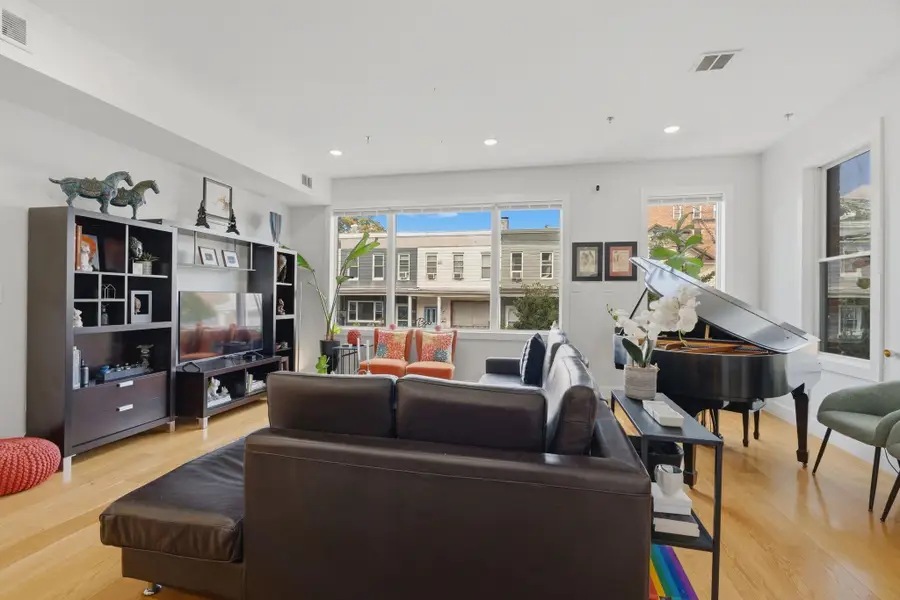 315 5TH ST #1 (2nd floor), Union City, NJ 07087 - #3