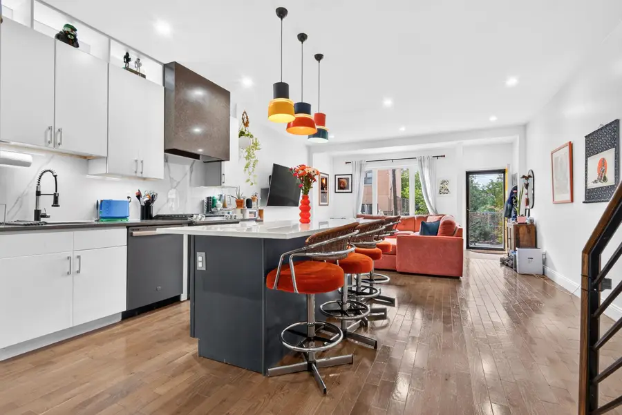 106 ASTOR PL, Jersey City, NJ 07304 - #2