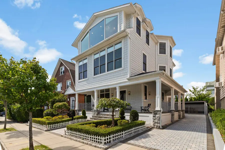 71 KING AVE, Weehawken, NJ 07086 - #2