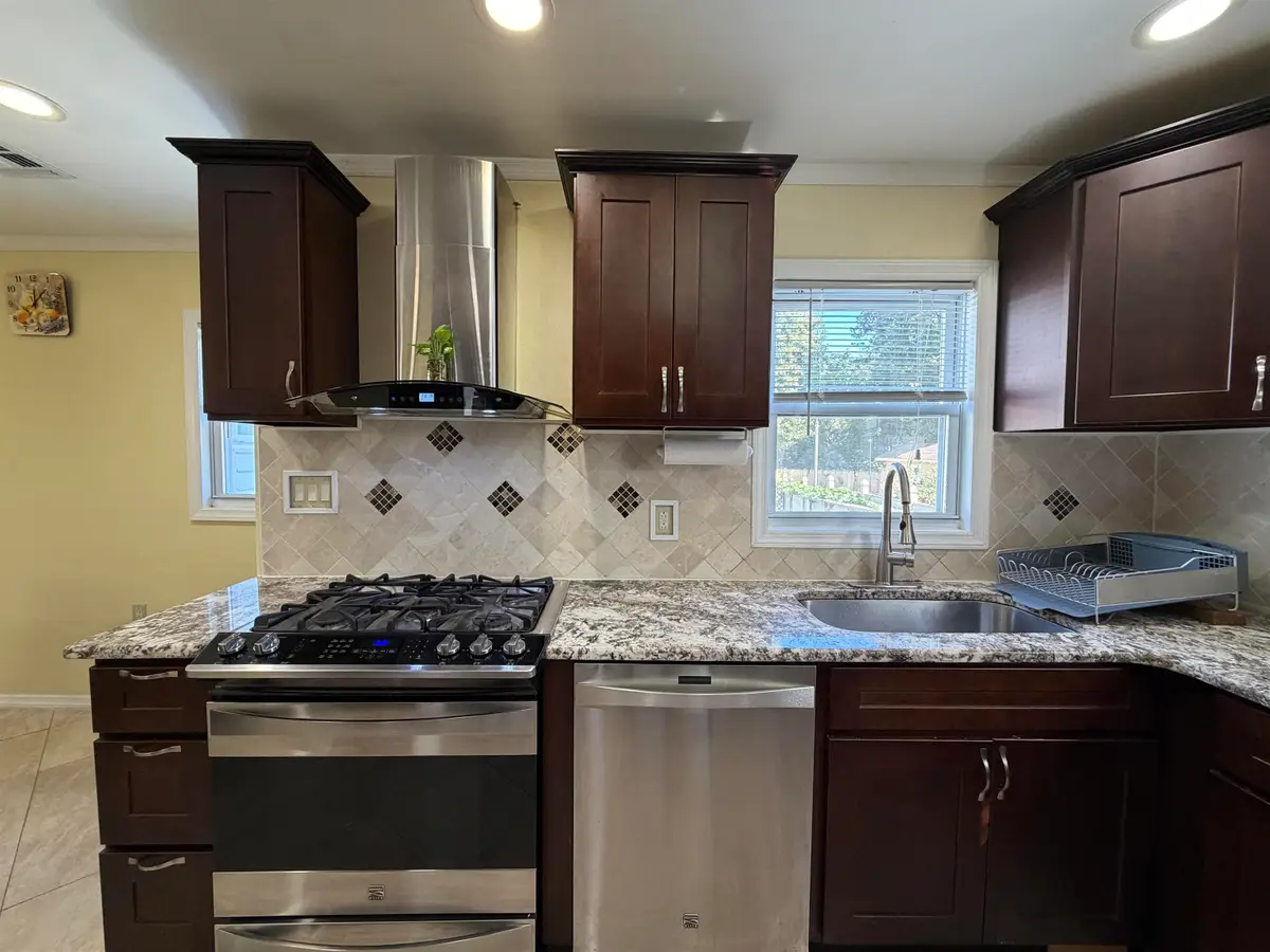 19 LOCUST AVE, Kearny, NJ 07032 - #1