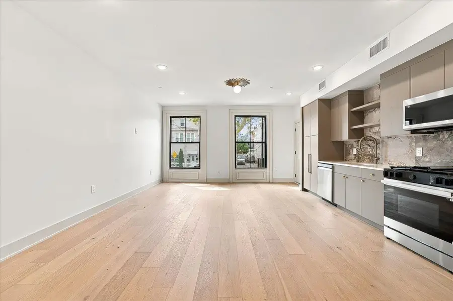 62 GARDNER AVE #1, Jersey City, NJ 07304 - #2