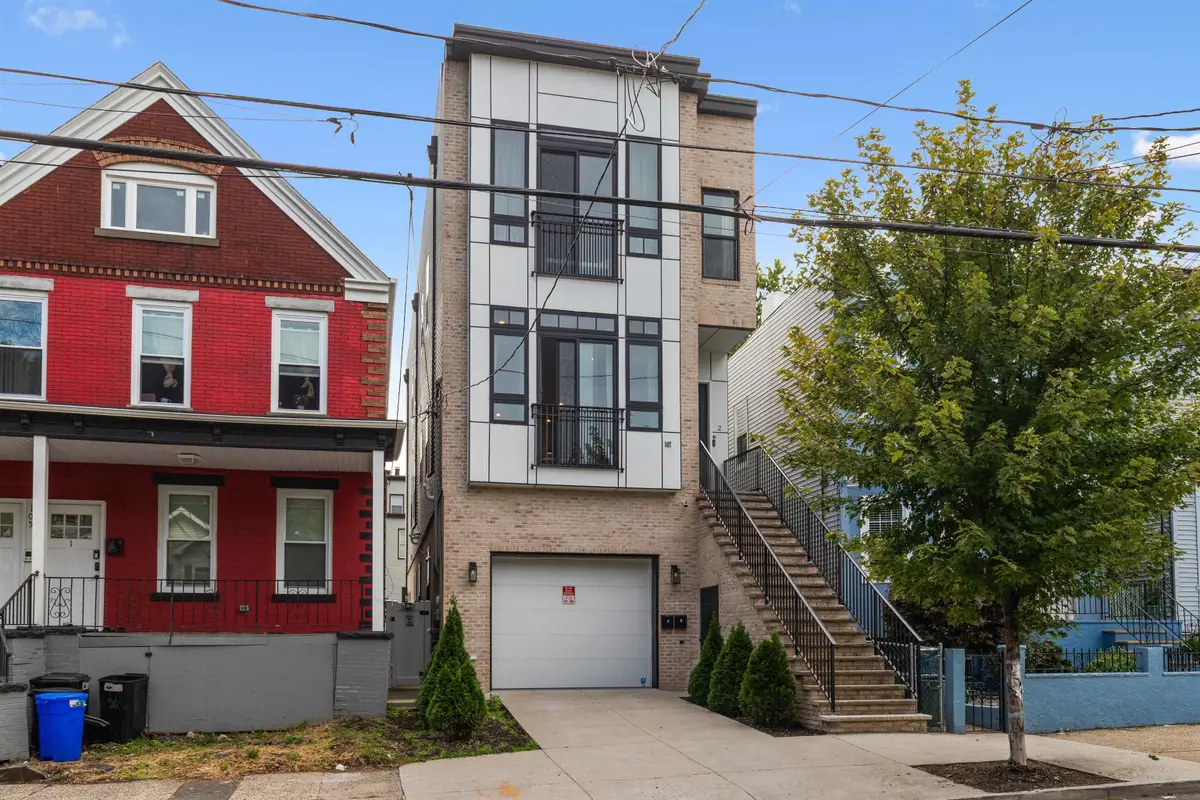 107 ORIENT AVE, Jersey City, NJ 07305 - #1