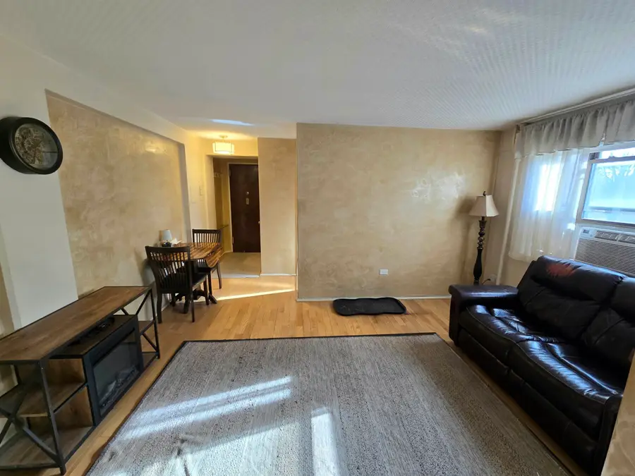 8811 BERGENLINE AVE #33, North Bergen, NJ 07047 - #3