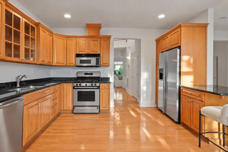 105 HUDSON COVE, Edgewater, NJ 07020 - #2