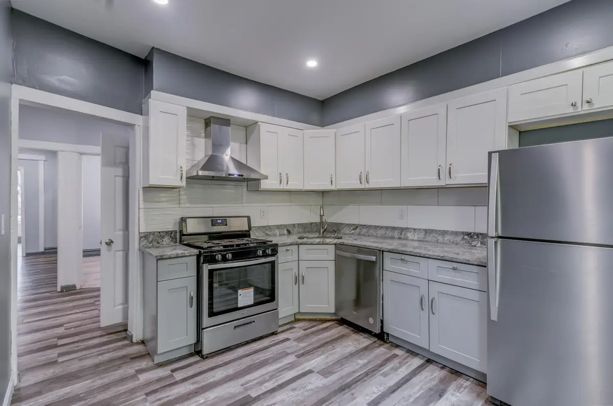 25 BARTHOLDI AVE, Jersey City, NJ 07305 - #1