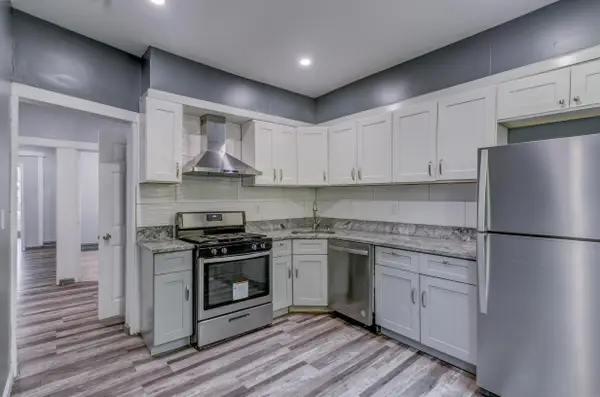 25 BARTHOLDI AVE, JC, Greenville, NJ 07305