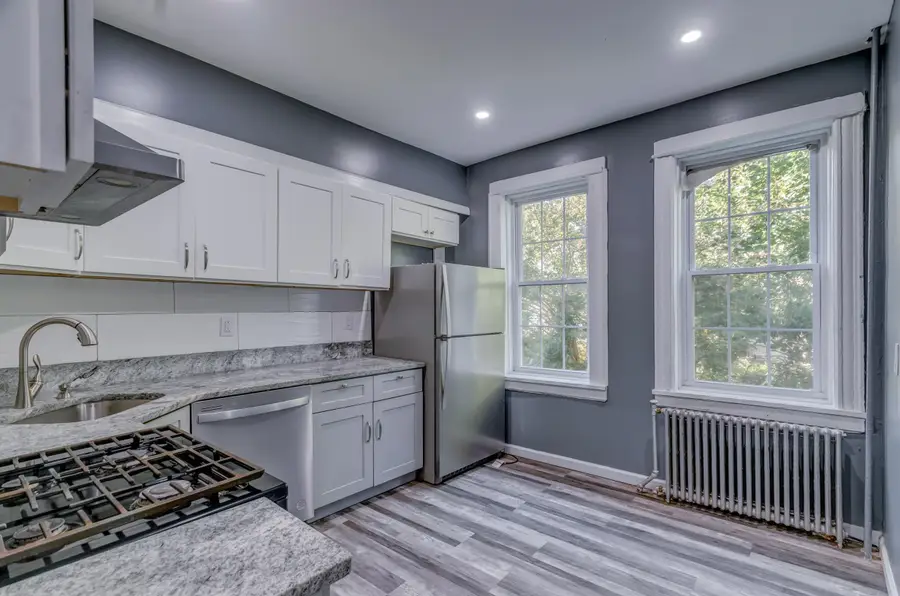 25 BARTHOLDI AVE, Jersey City, NJ 07305 - #2