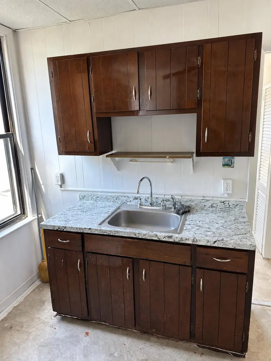 4311 NEWKIRK AVE, North Bergen, NJ 07047-2709 - #3