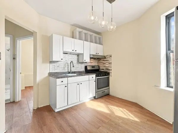 402 60TH ST #5, West New York, NJ 07093