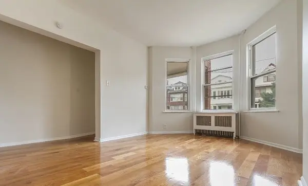 49 WARNER AVE, JC, Greenville, NJ 07305