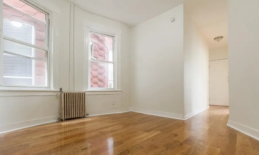 49 WARNER AVE, Jersey City, NJ 07305 - #3