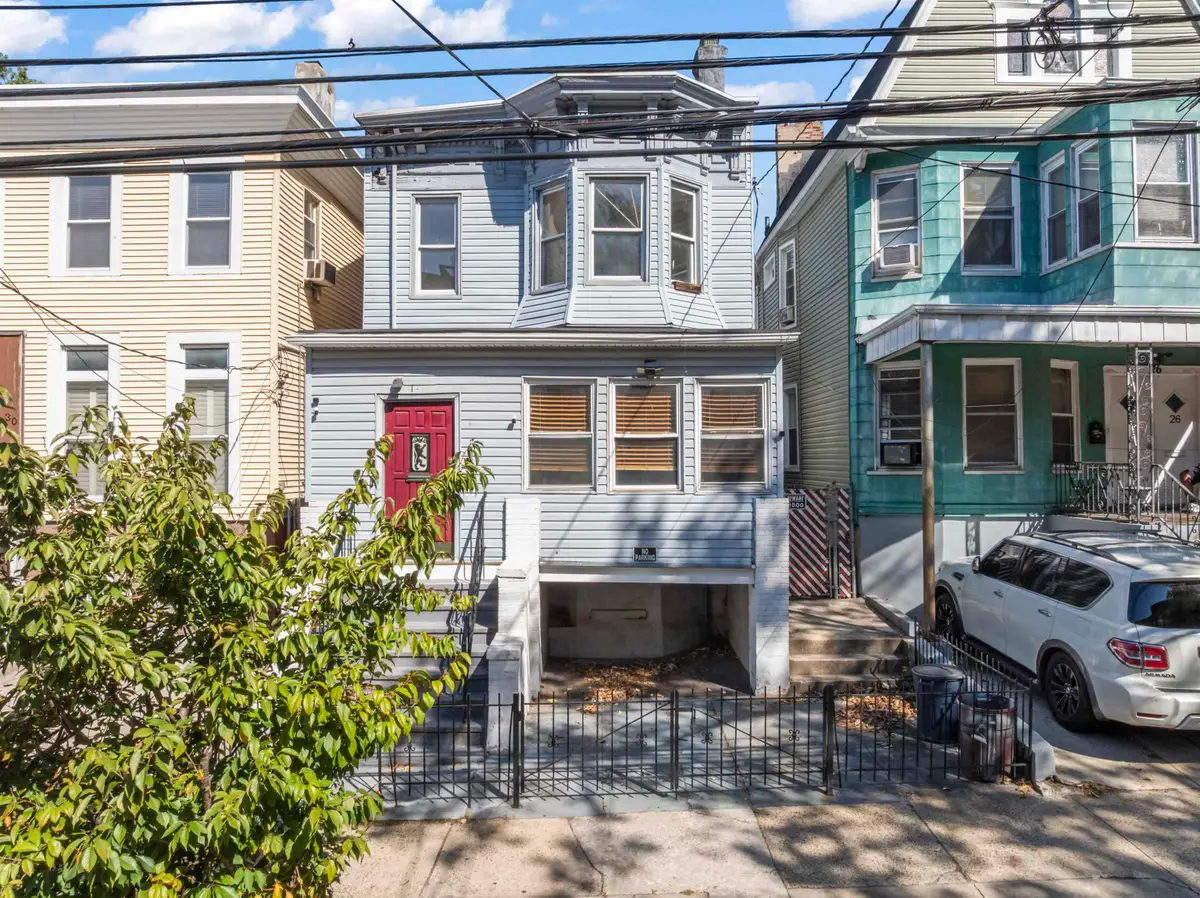 28 BELMONT AVE, Jersey City, NJ 07304 - #1