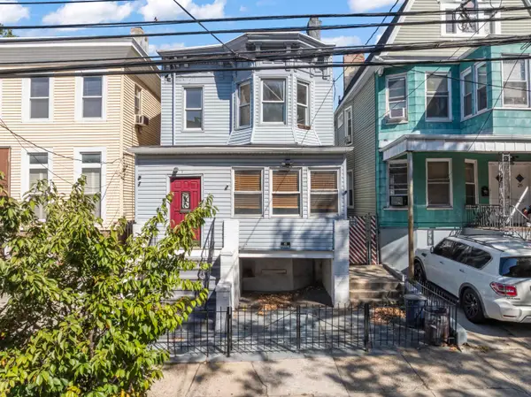 28 BELMONT AVE, JC, Bergen-Lafayett, NJ 07304