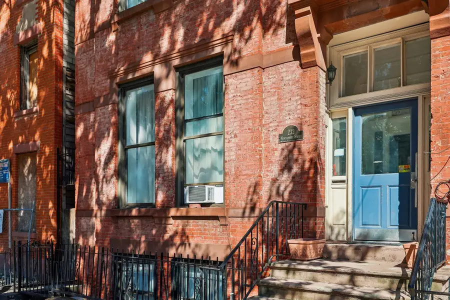 232 MONTGOMERY ST #3, Jersey City, NJ 07302 - #2
