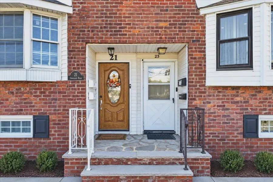 21 CROSSGATE RD, Jersey City, NJ 07305 - #2