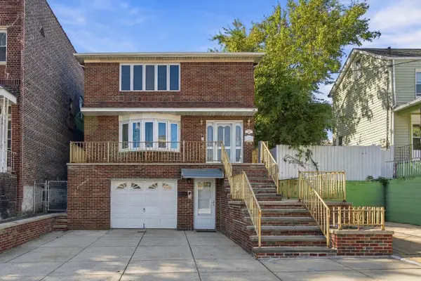 44 EAST 49TH ST, Bayonne, NJ 07002