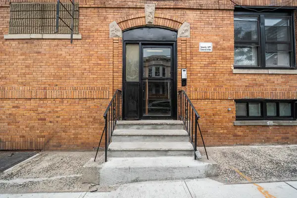 25 HIGH ST #1, JC, Journal Square, NJ 07306