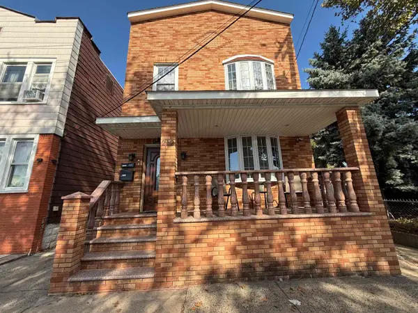212 MCADOO AVE, JC, West Bergen, NJ 07305