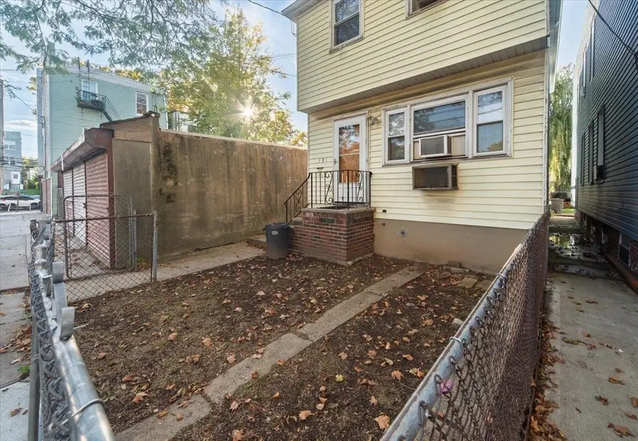 191 NUNDA AVE, Jersey City, NJ 07306 - #3