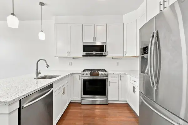 850 NEWARK AVE #4D, JC, Journal Square, NJ 07306