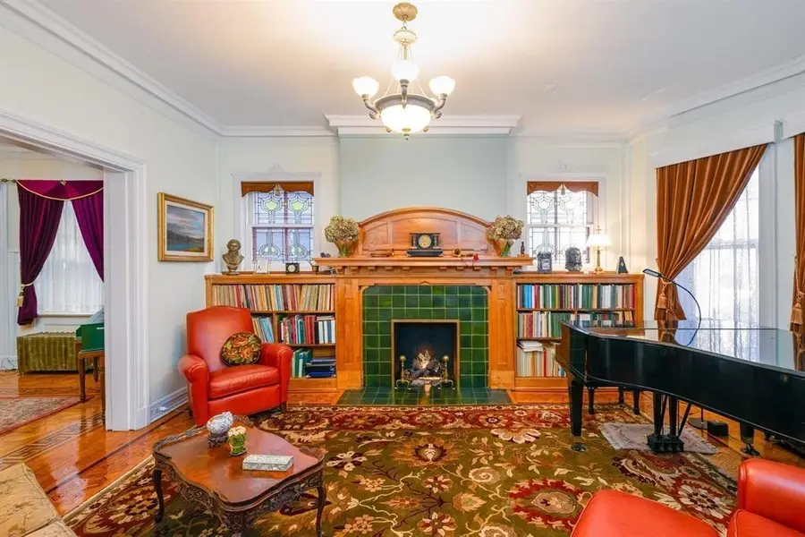 895 SUMMIT AVE, Jersey City, NJ 07307 - #2