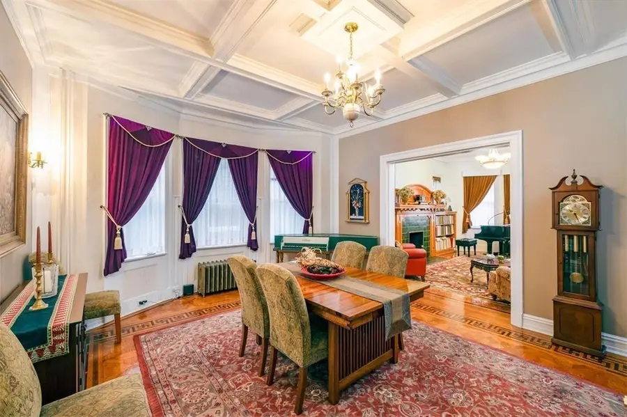895 SUMMIT AVE, Jersey City, NJ 07307 - #3