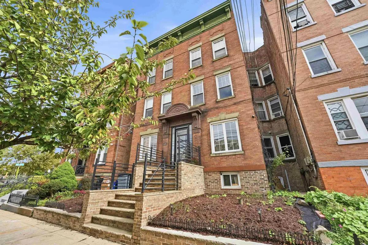 270 HANCOCK AVE #5, Jersey City, NJ 07307 - #1