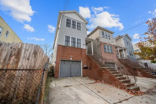 40 WEST 21ST ST, Bayonne, NJ 07002