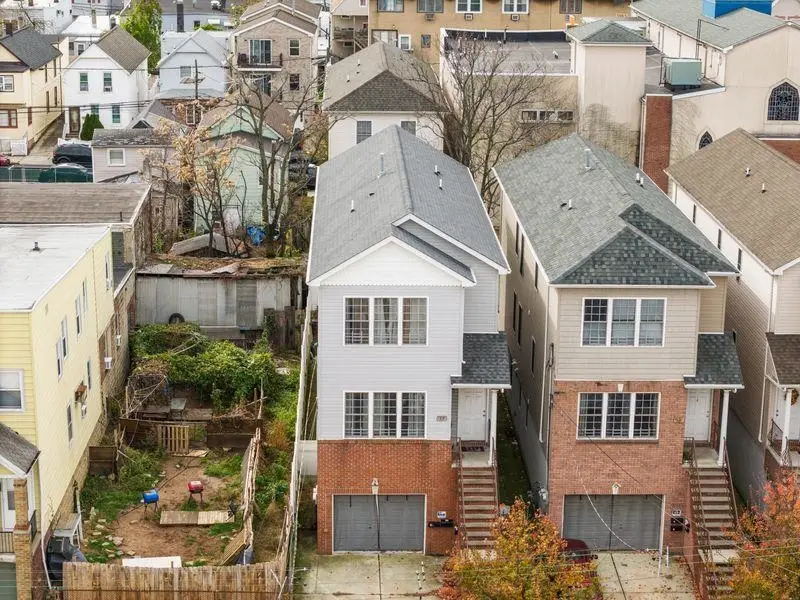 40 WEST 21ST ST, Bayonne, NJ 07002 - #2