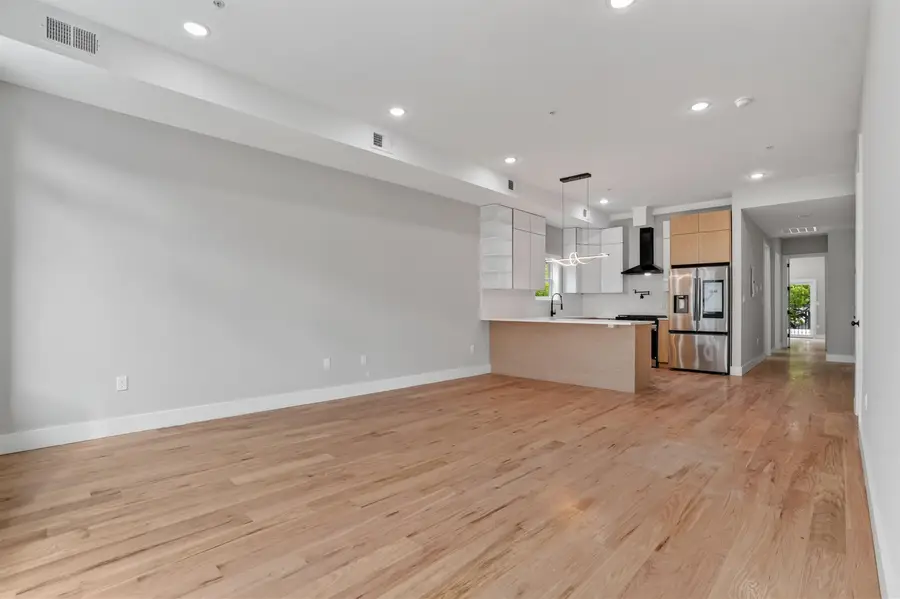 34 THORNE ST #3, Jersey City, NJ 07307 - #3