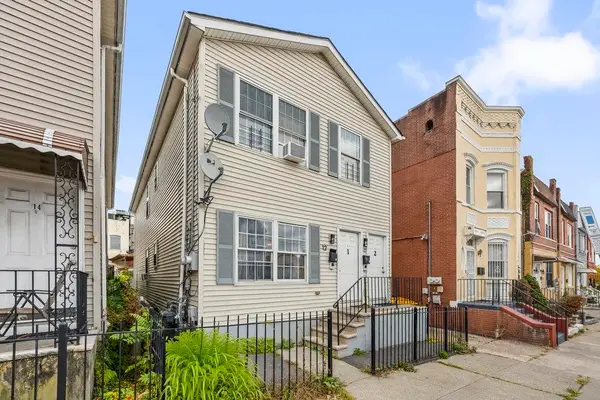 12 BAYVIEW AVE, JC, Greenville, NJ 07305
