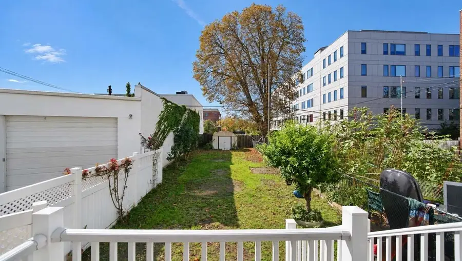 34 WEST 26TH ST, Bayonne, NJ 07002 - #3