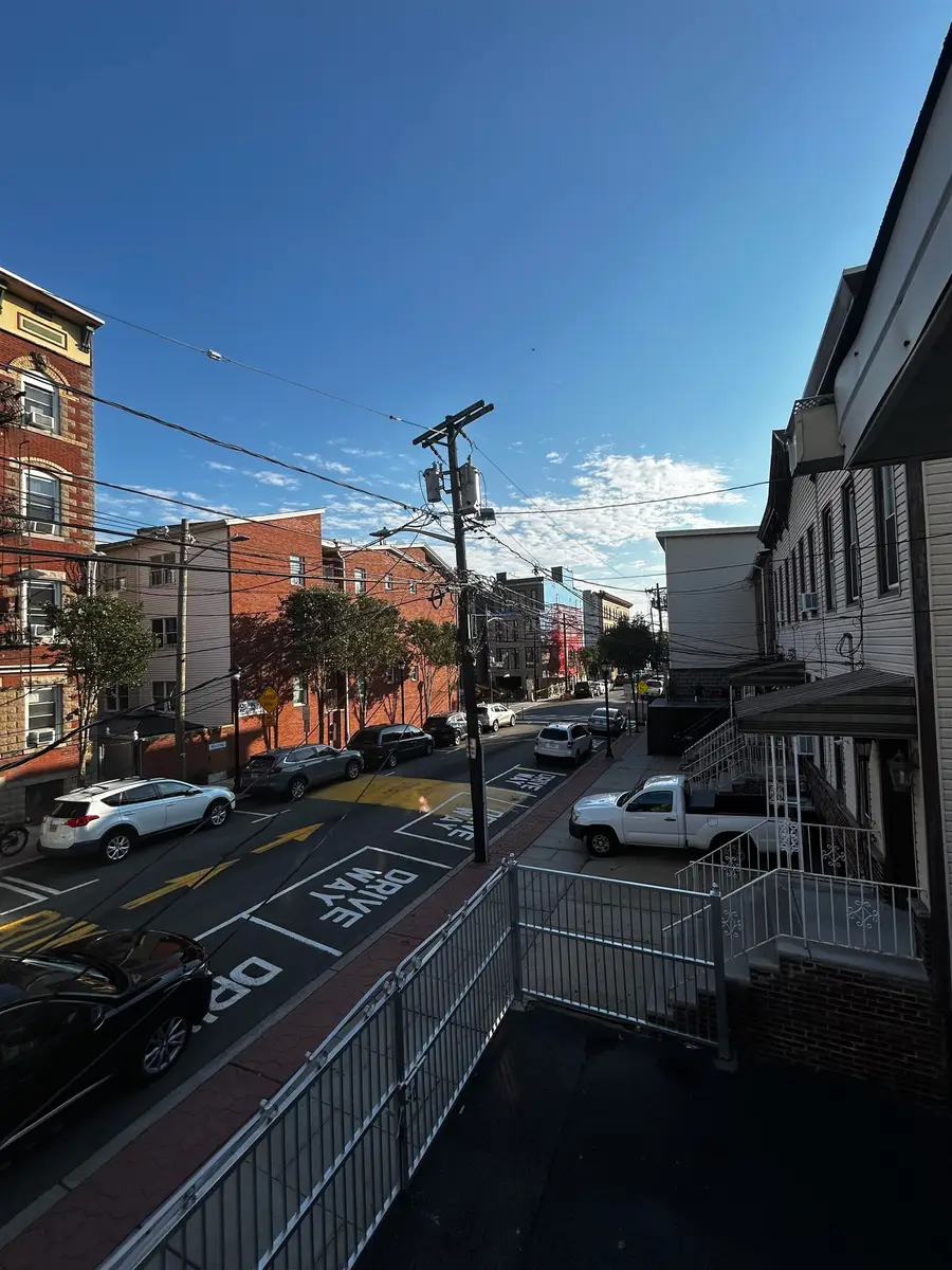 613 BERGENLINE AVE, Union City, NJ 07087 - #3