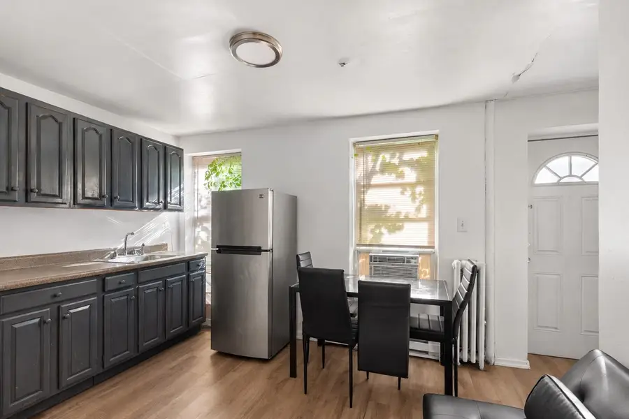 397 COMMUNIPAW AVE, Jersey City, NJ 07304 - #2