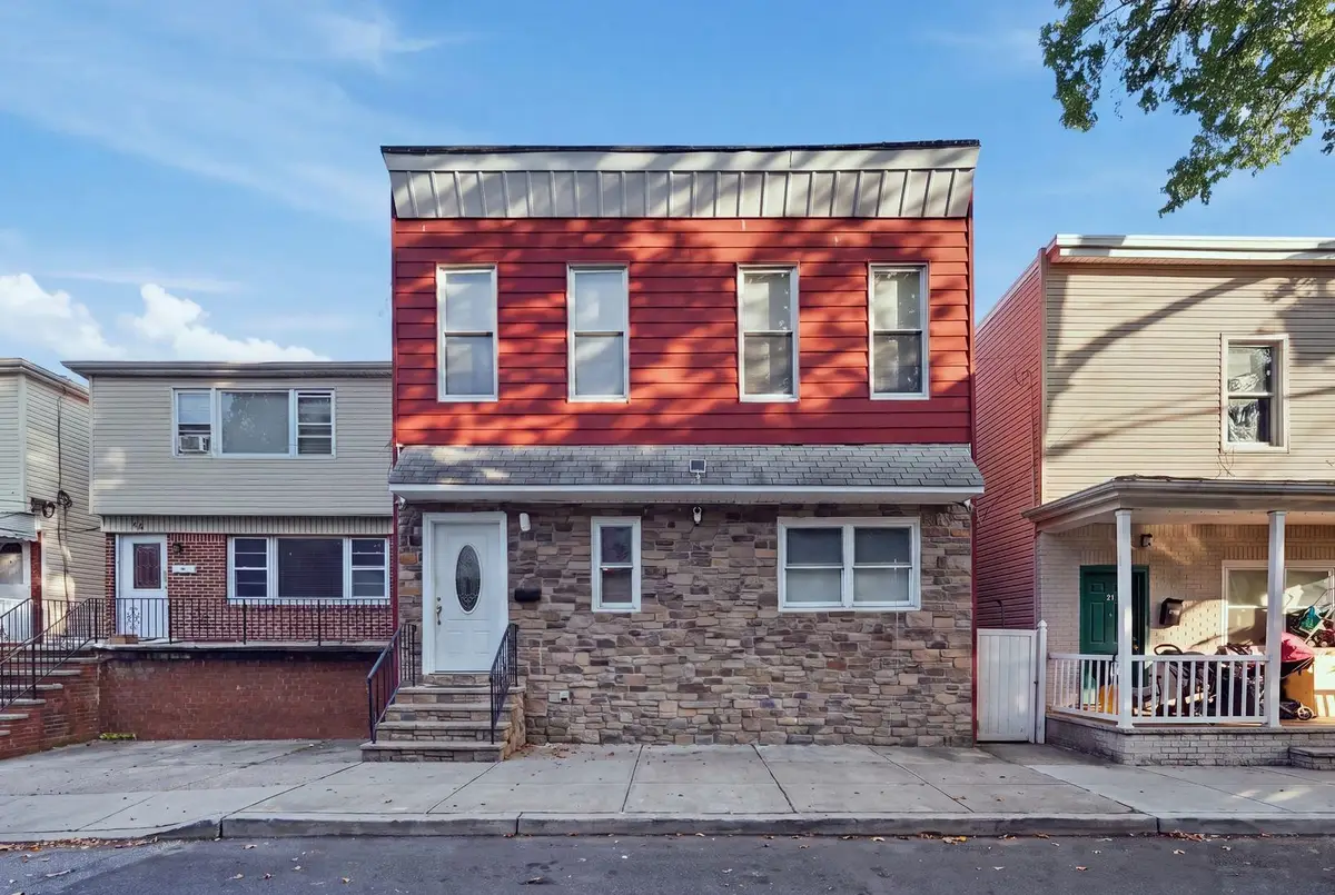 14 MEADOW ST, Bayonne, NJ 07002 - #1
