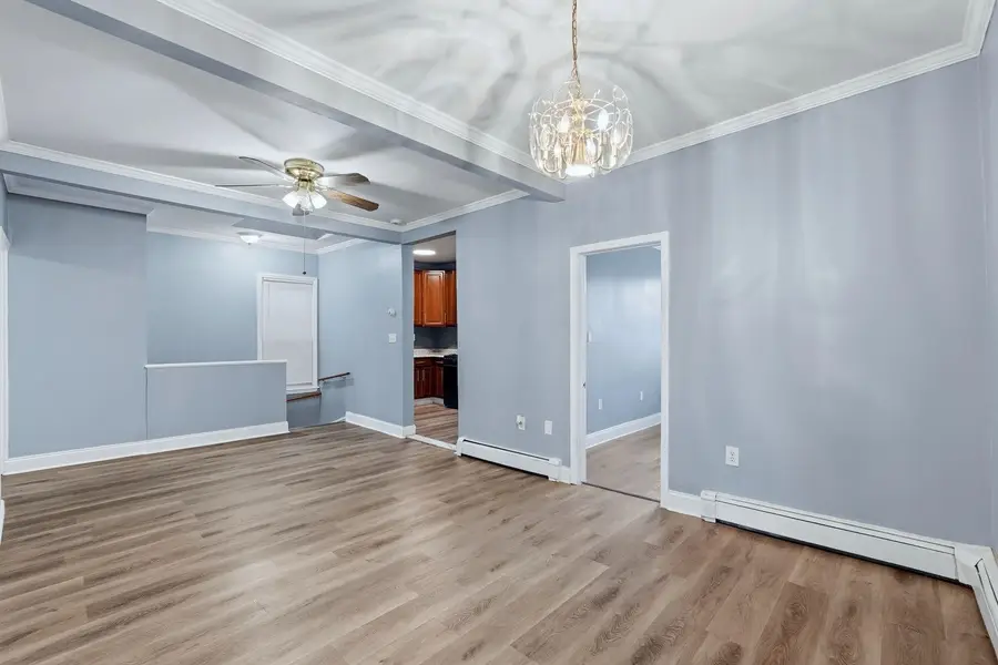 14 MEADOW ST, Bayonne, NJ 07002 - #3